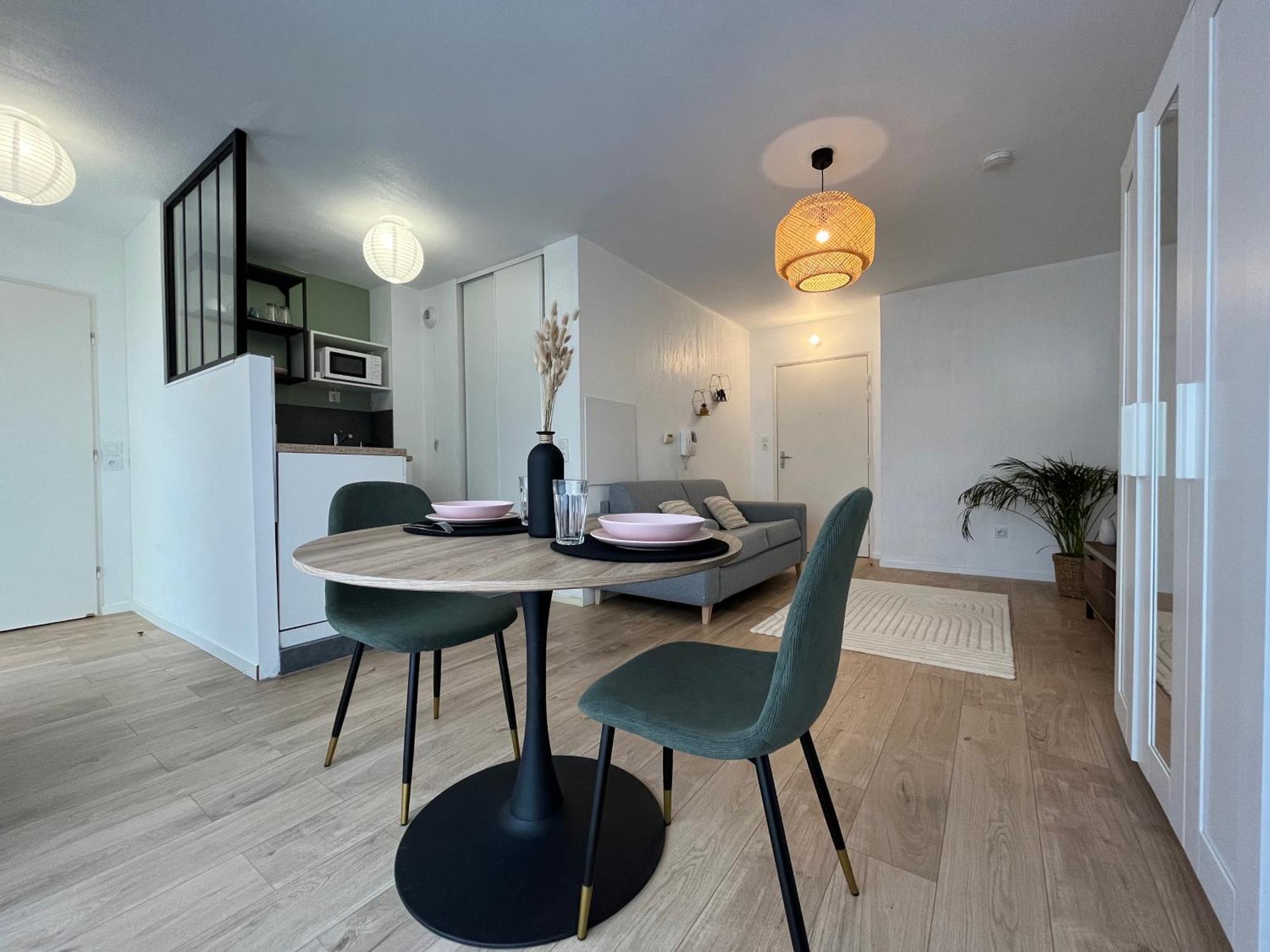 Petit Cocon Paisible Apartment Le Mans Exterior photo