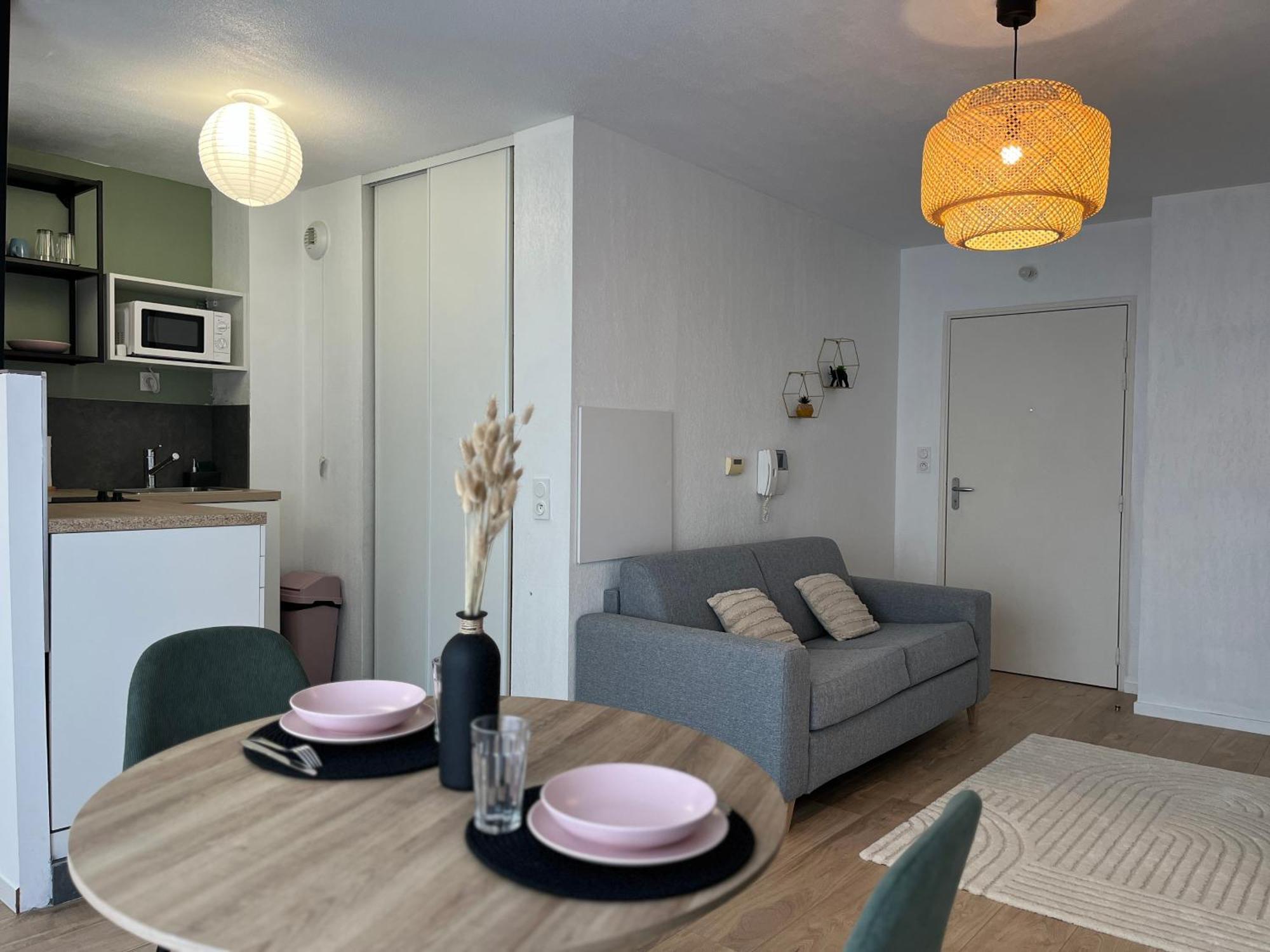 Petit Cocon Paisible Apartment Le Mans Exterior photo